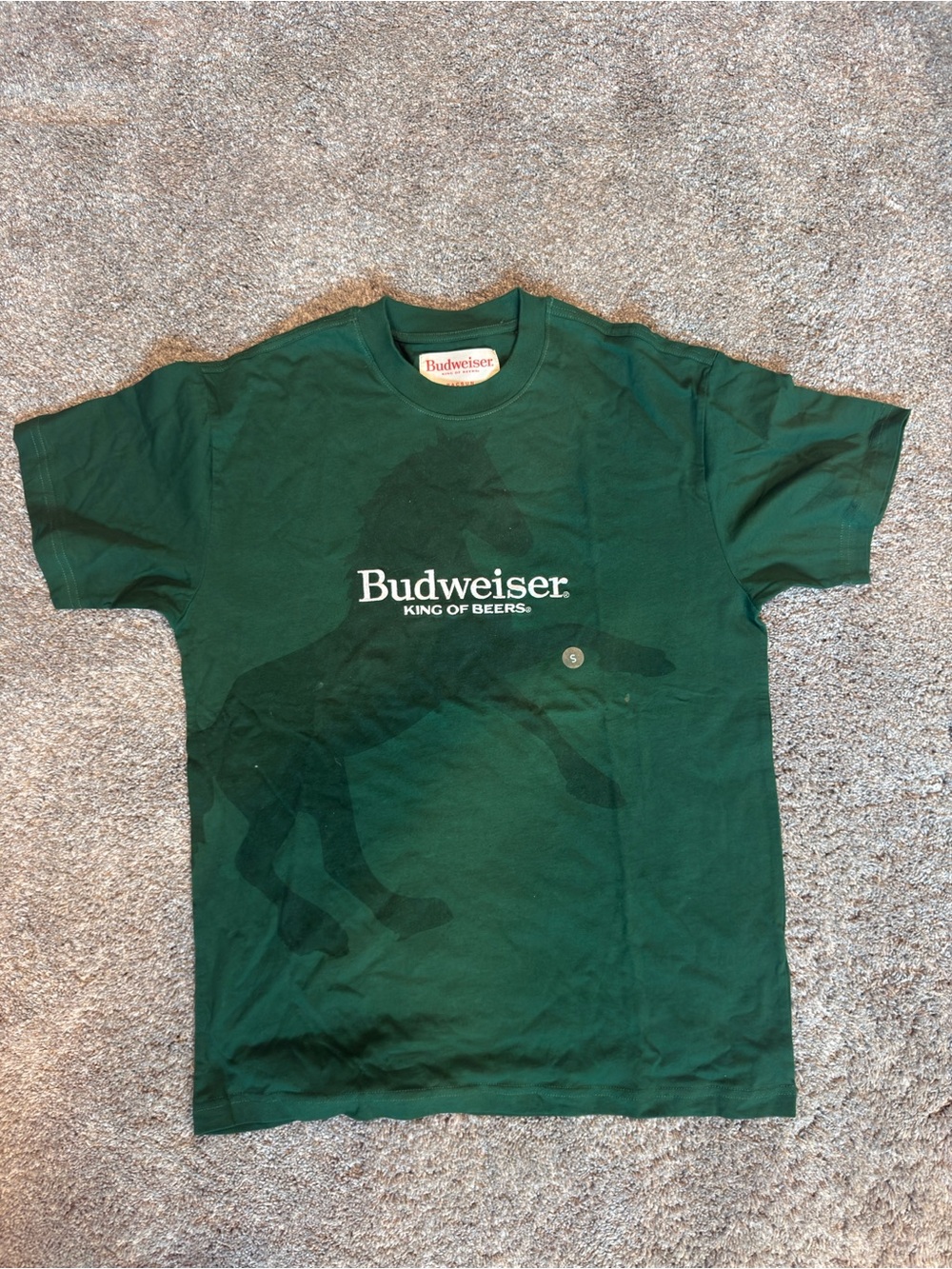 Budweiser Green Logo T-Shirt - Men.   Size Small